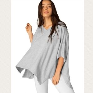 Beyond yoga grey V neck poncho size M-L